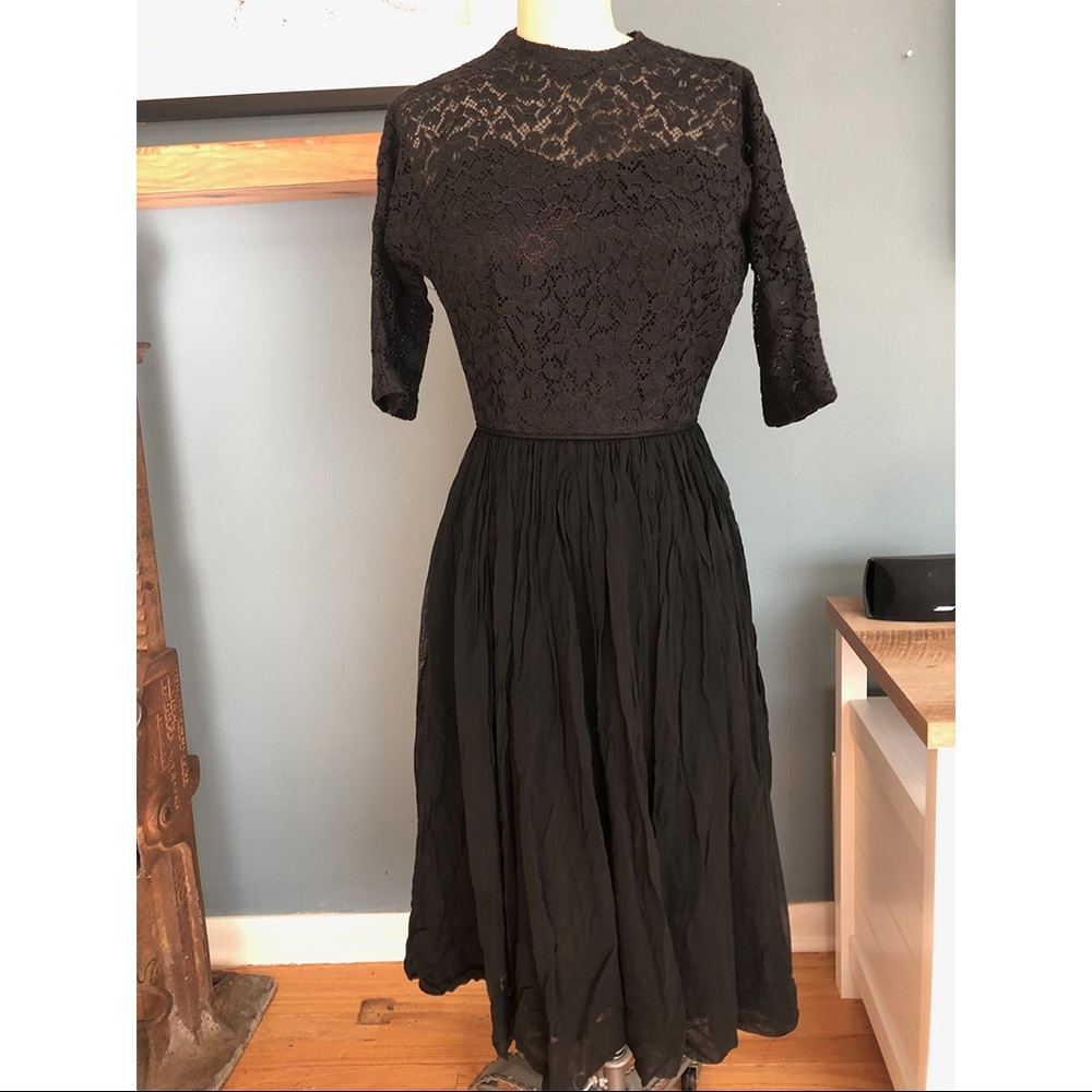 Vintage Lace 1950’s/60’s Lace LBD